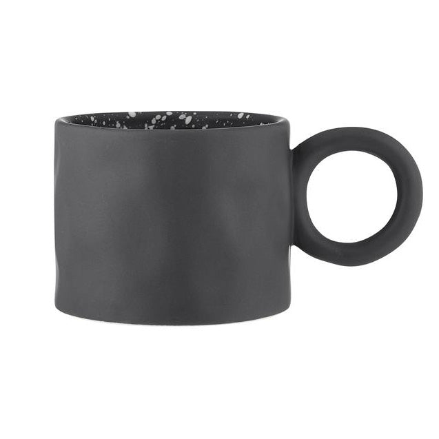Linear Black O Mug